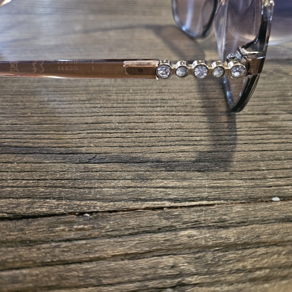 GUESS!LUCKYBRAND!JESSICA SIMPSON SUNGLASSES ALL IN EXC CONDITION NO SCRATCHES - Picture 2 of 5